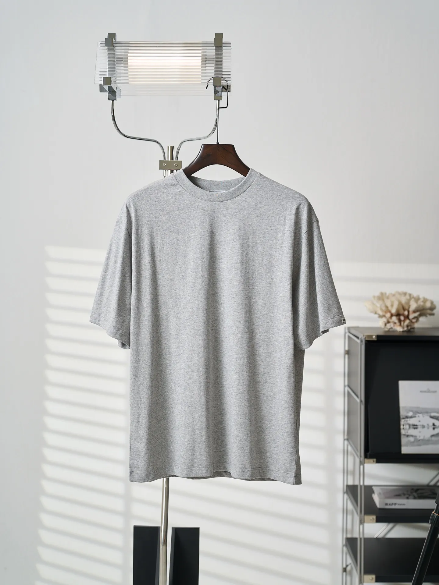 【 】Acne Studios T 【In Stock】XS S M L ：24 185G ：32 1×1 G 24 ， ， Breathable ， 。32 1×1 ， 。 ， ， 。 ， ， ， 。 ， ， 。 ， ， 。 A ， ， ， ， ， 。
